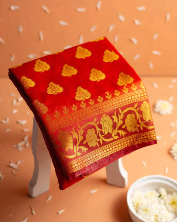Fashionable Banarasi Silk: Fashionable Beautiful Banarasi Silk Sarees with Blouse