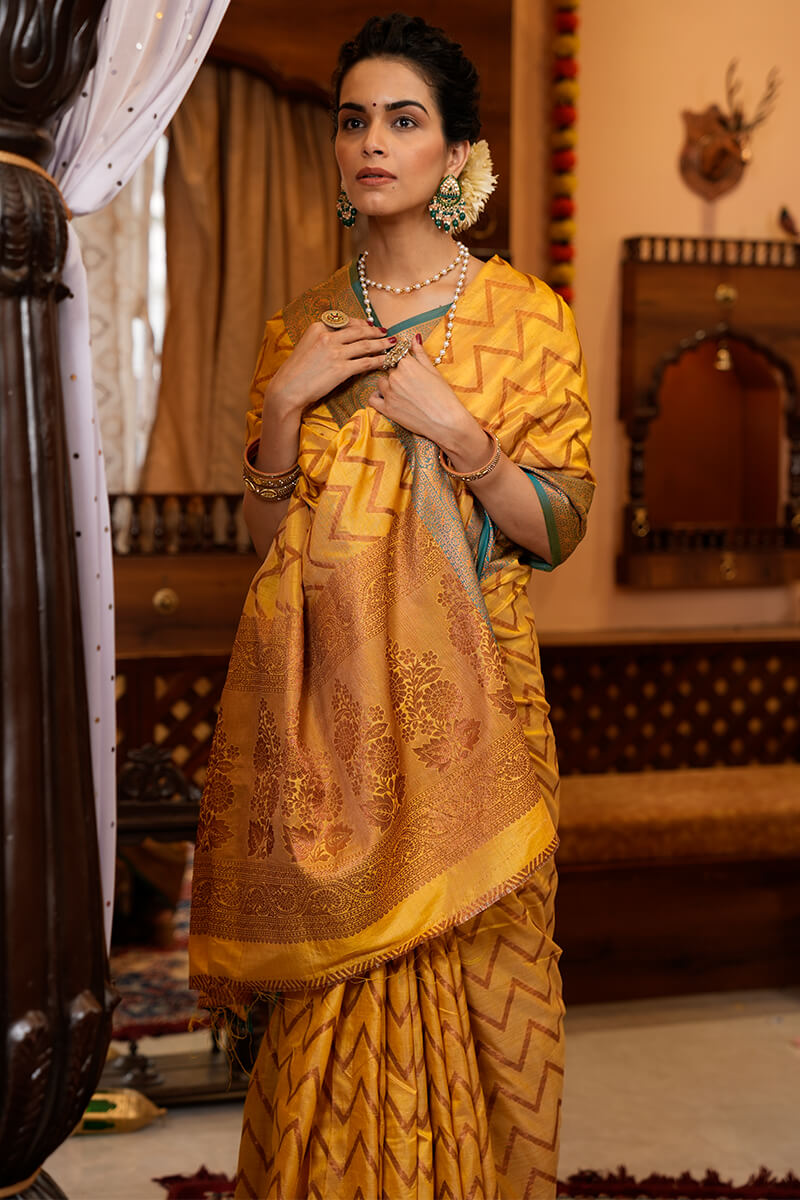 Exceptional Yellow Soft Banarasi Silk Saree With Lissome Fairytale Piece