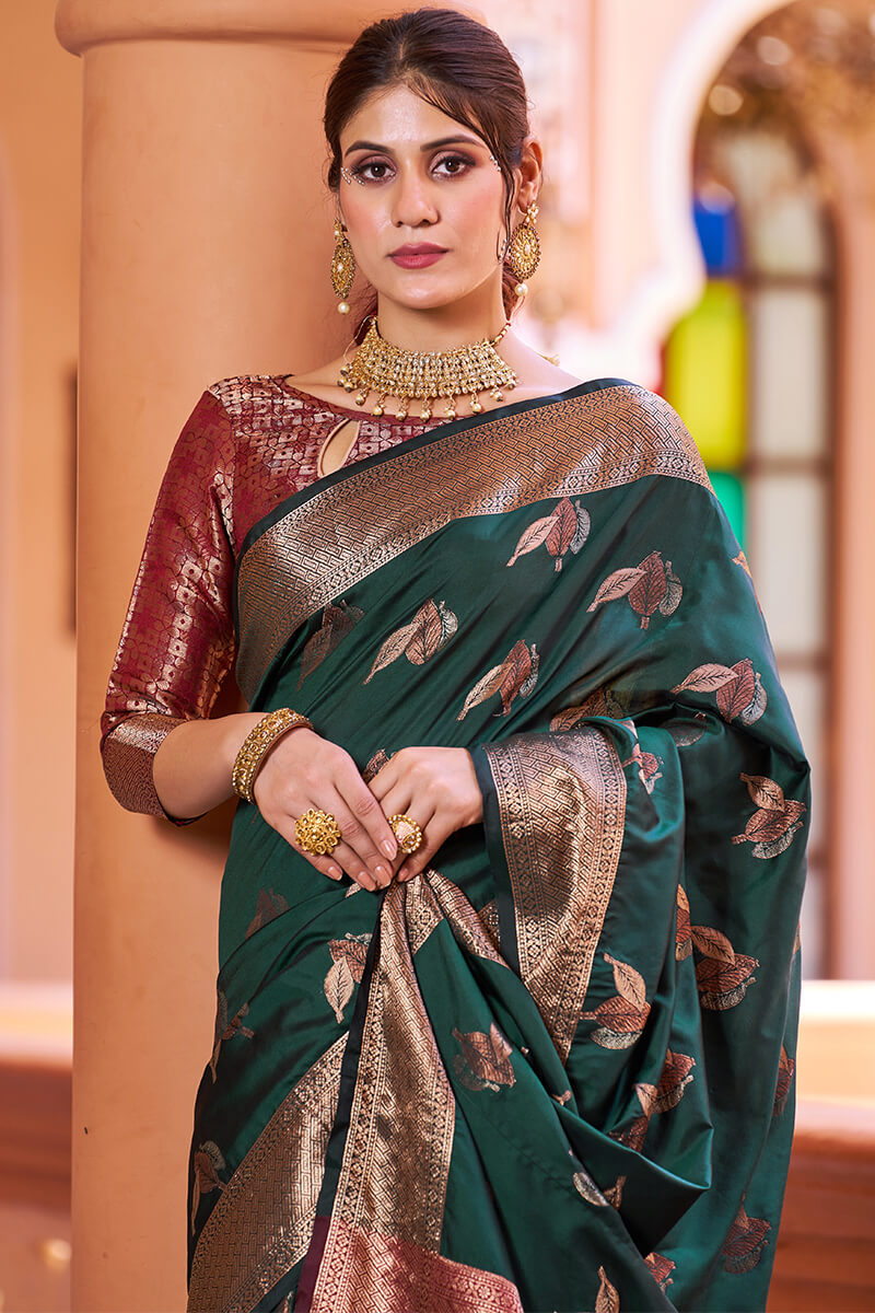 Ideal Dark Green Soft Banarasi Silk Saree With Pleasurable Blouse Piece