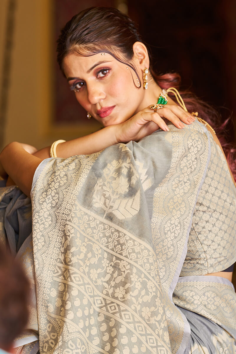 Devastating Grey Linen Silk Saree With Transcendent Blouse Piece