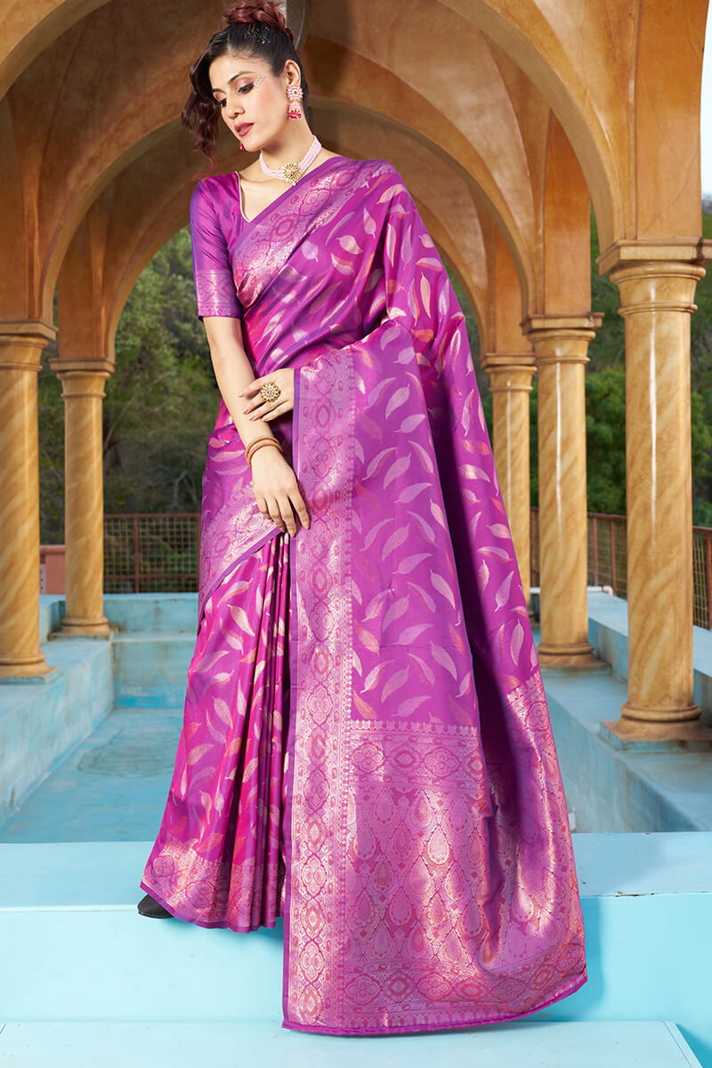 Surreptitious Purple Soft Banarasi Silk Saree With Redolent Blouse Piece