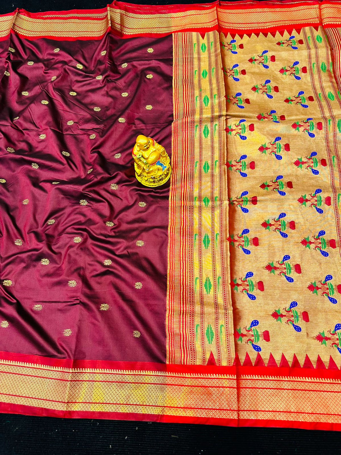 Intricate Wine Paithani Silk Saree With Engrossing Blouse Piece