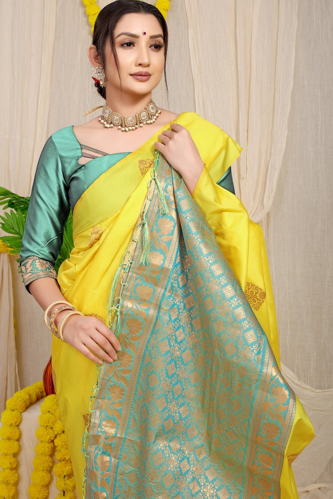 Ravishing Lemon Banarasi Silk Saree With Opulent Blouse Piece