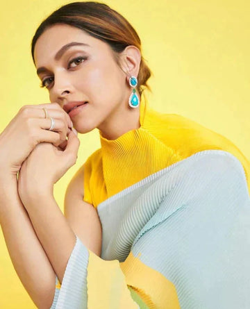 Effortlessly Chic: Amazing Sarees With Blouse for Stylish Affairs