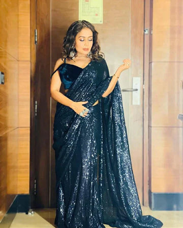 Classic Wedding Choices: Designer Sarees With Blouse