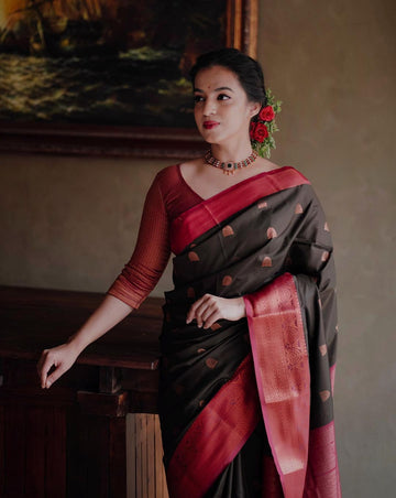 Ideal Black Soft Silk Saree With Excellent Blouse Piece
