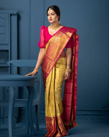 Magnetic Yellow Soft Silk Saree With Smashing Blouse Piece
